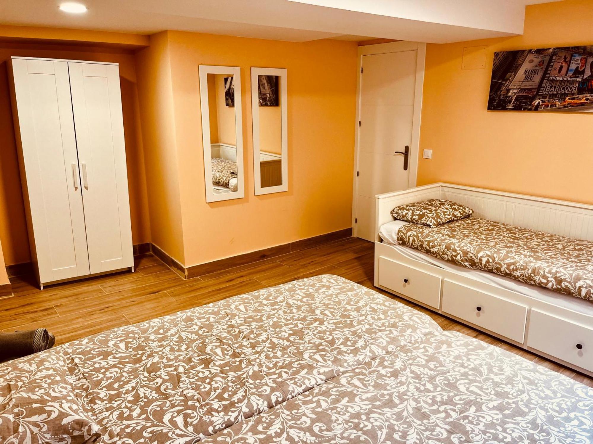 Apartamentos San Nicolas Logroño Esterno foto